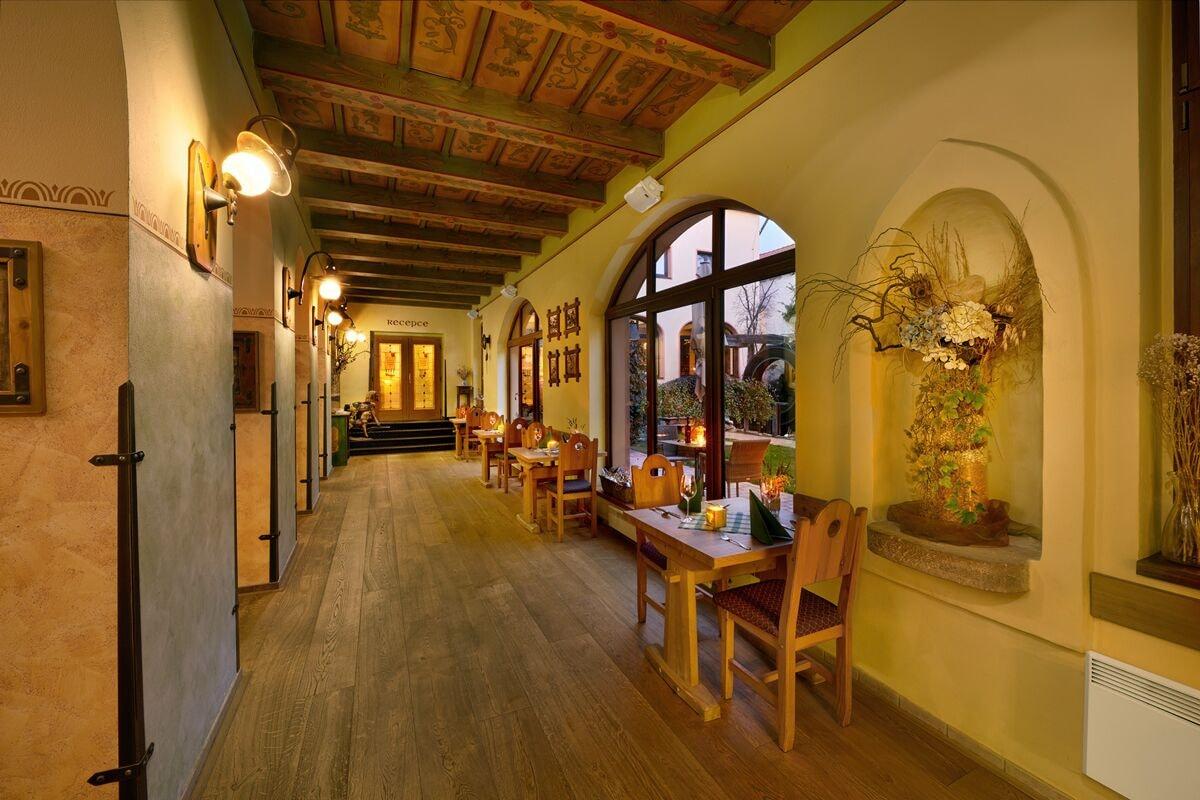 Restaurant HOTEL SELSKÝ DVŮR