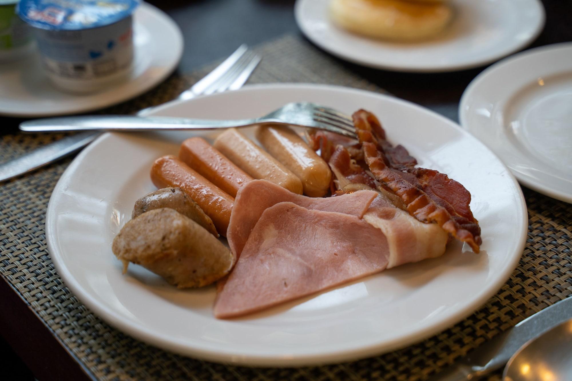 Restaurant Classic Kameo Hotel and Serviced Apartments, Sriracha