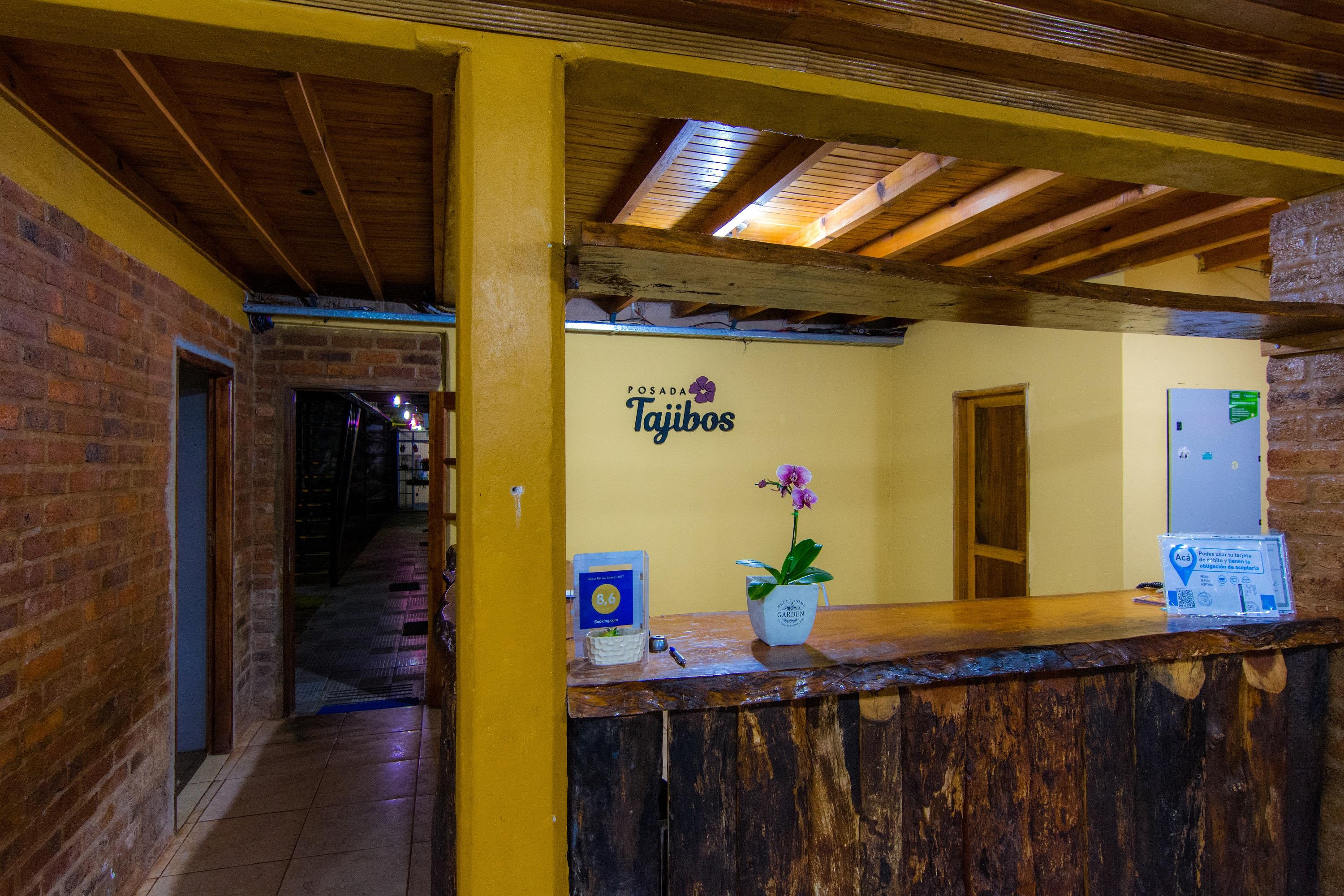 Vista Lobby Posada los Tajibos
