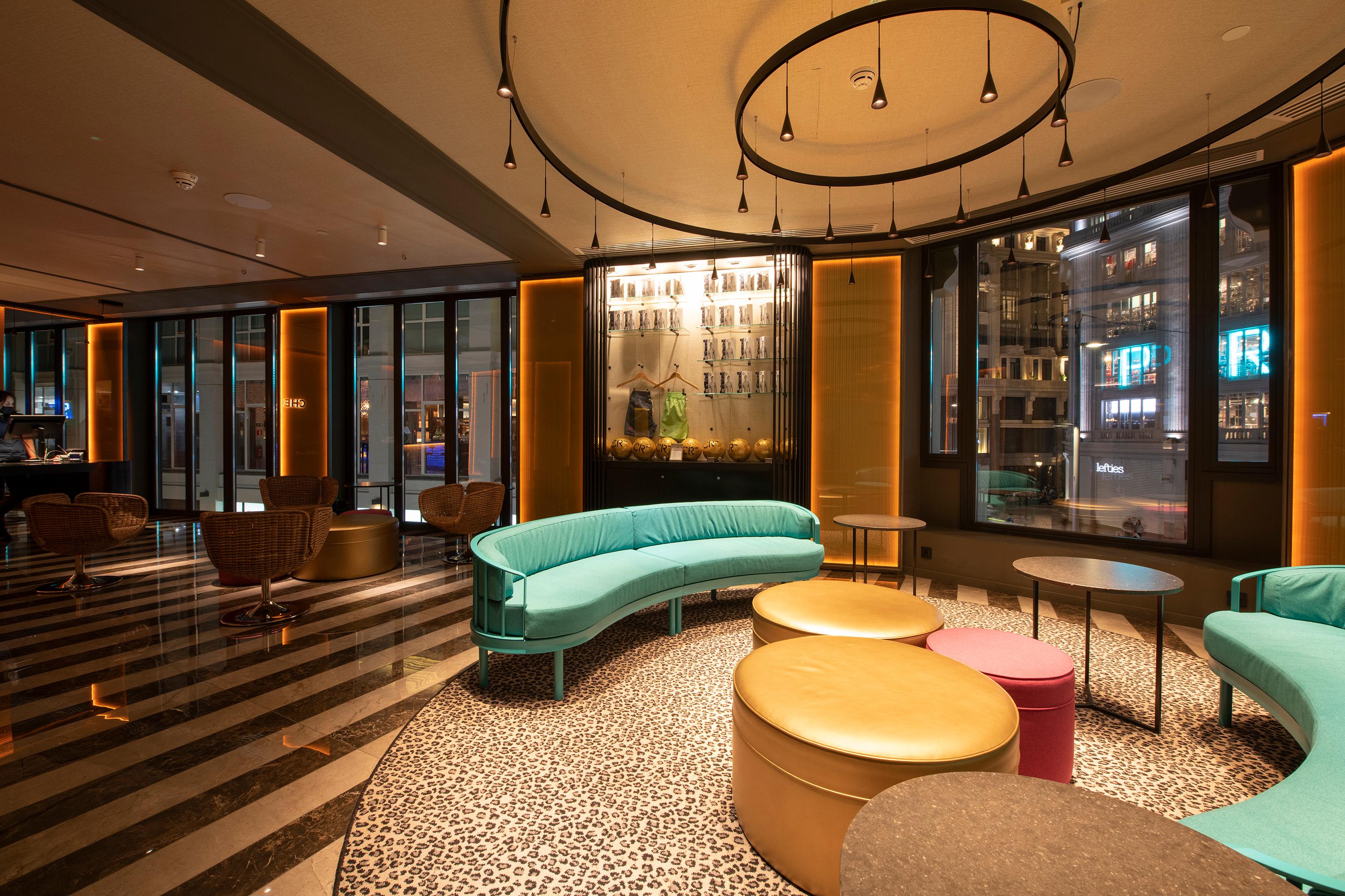 Vista Lobby Pestana CR7 Gran Vía Madrid