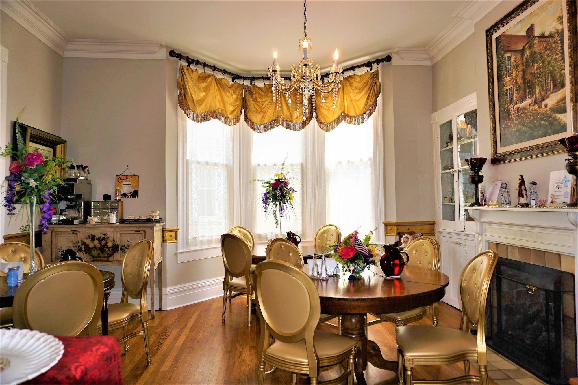 Restaurant 1895 Washington Hotel