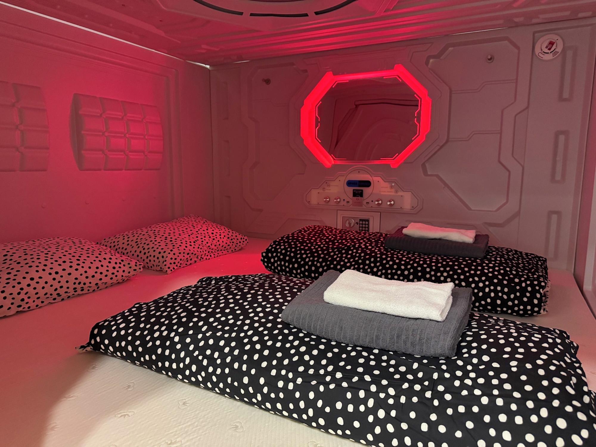 Spa Space capsule Hostel by Welcome Iceland