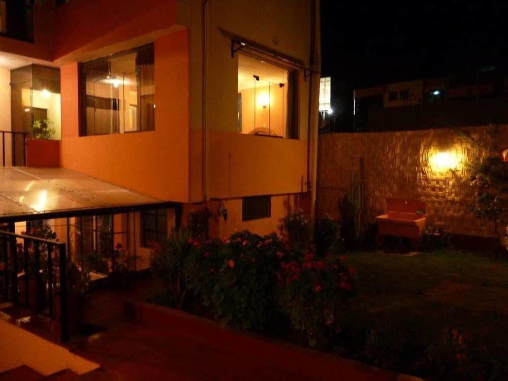Vista Exterior Totorani Inn