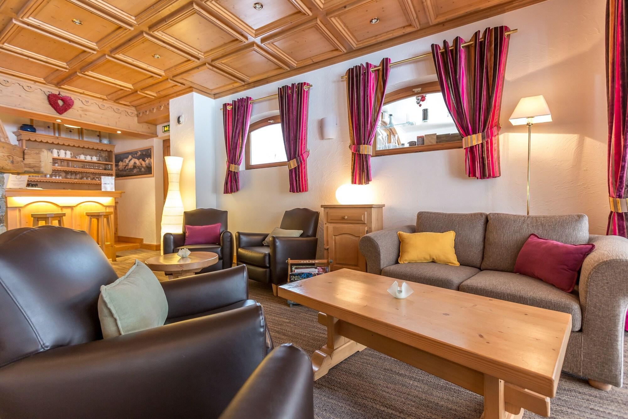 Vista Lobby Hotel L'Oustalet