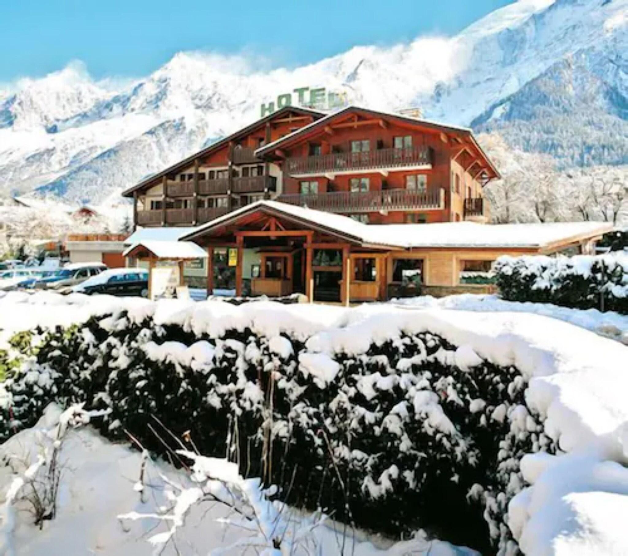 Vista Exterior Chalet Hotel Du Bois