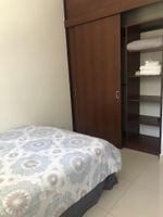 Alquiler Vacacional - Newly Furnished, Central Apartment in Los Yoses