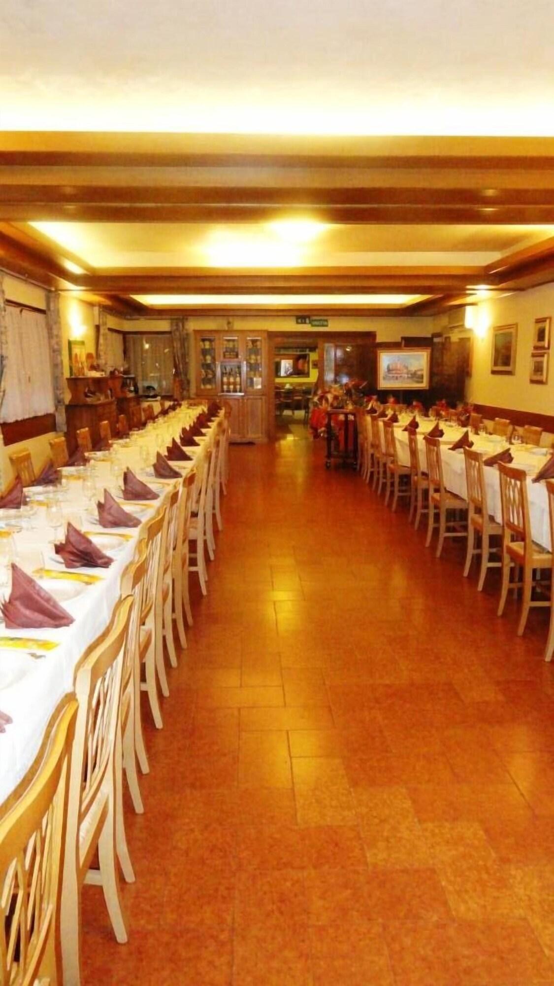 Centro de Negocios Albergo Ristorante Fratte