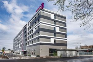 Alojamiento - Moxy Milan Linate Airport