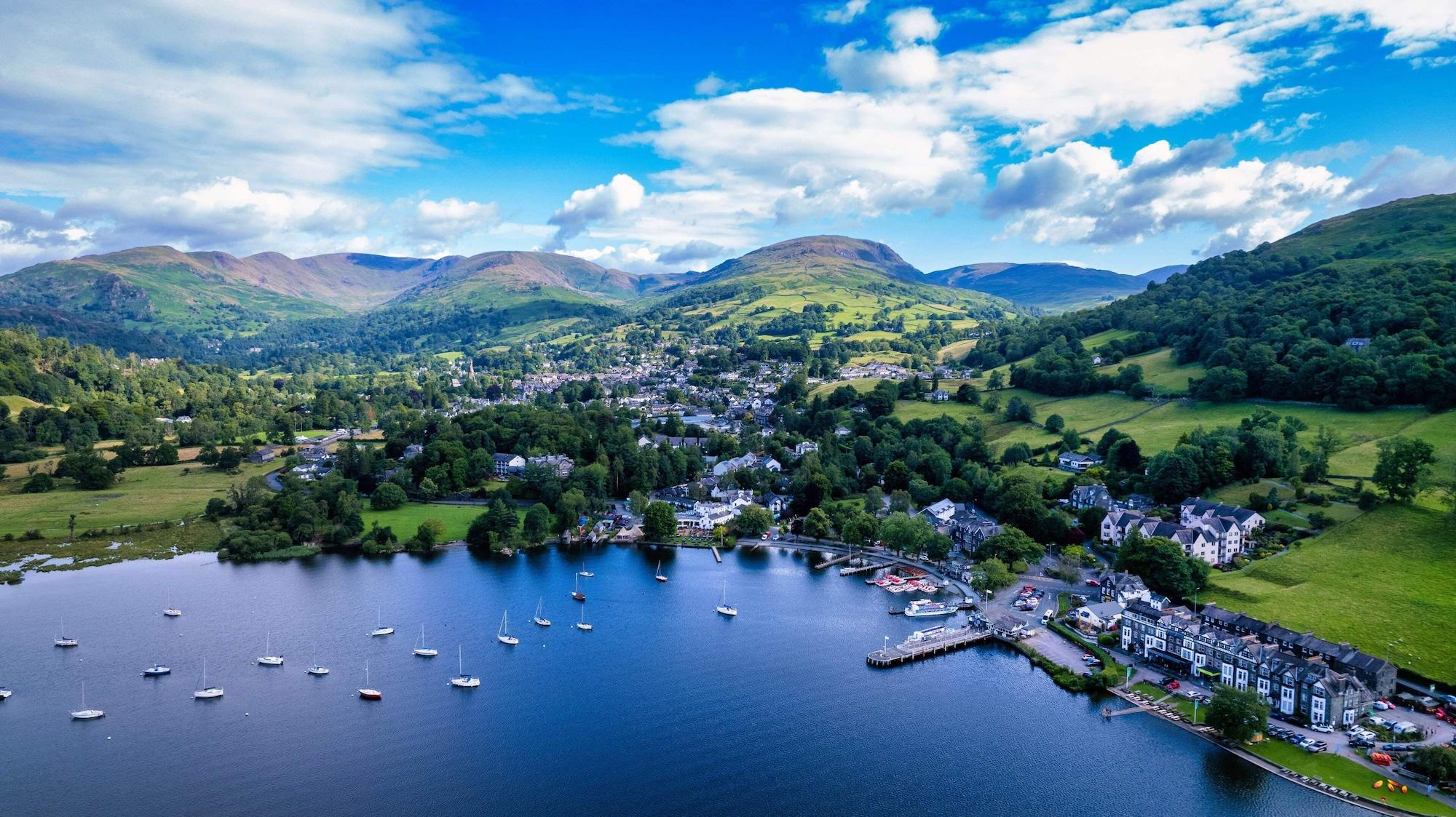 Varios Lakehouse at The Waterhead Inn