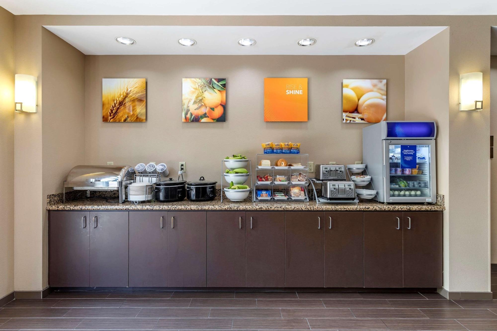 Restaurant Comfort Suites Manchester