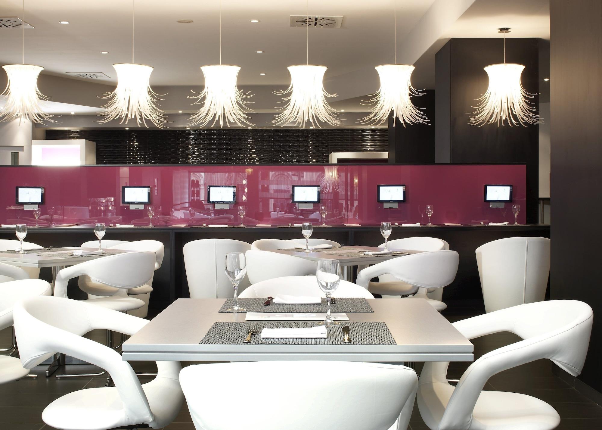 Restaurant Hotel ILUNION Bel Art