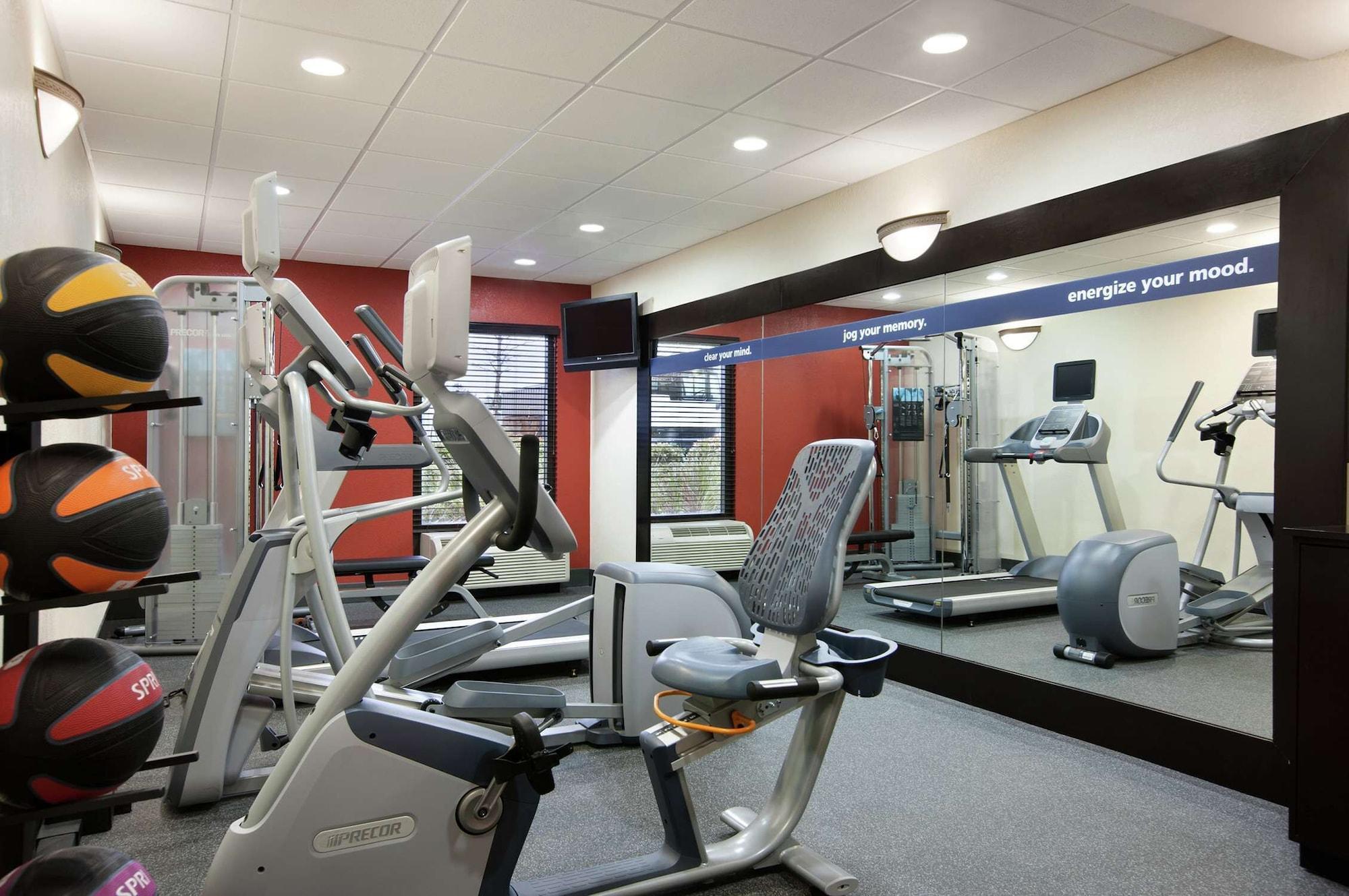 Gimnasio Hampton Inn Slidell