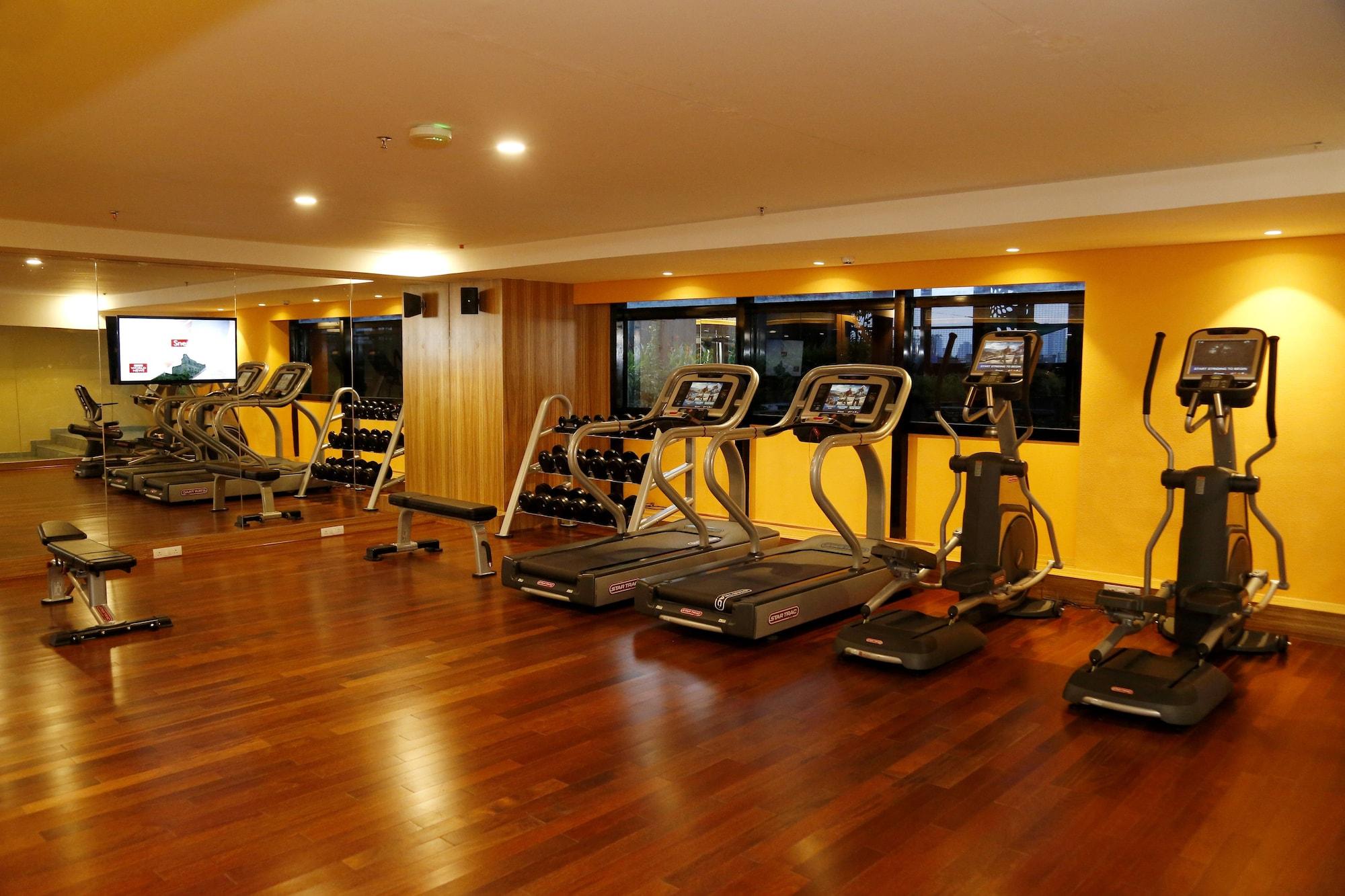 Gimnasio The Raviz Calicut