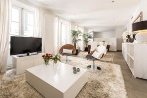 Alquiler Vacacional - Stunning 2 Bed near Royal Palace!
