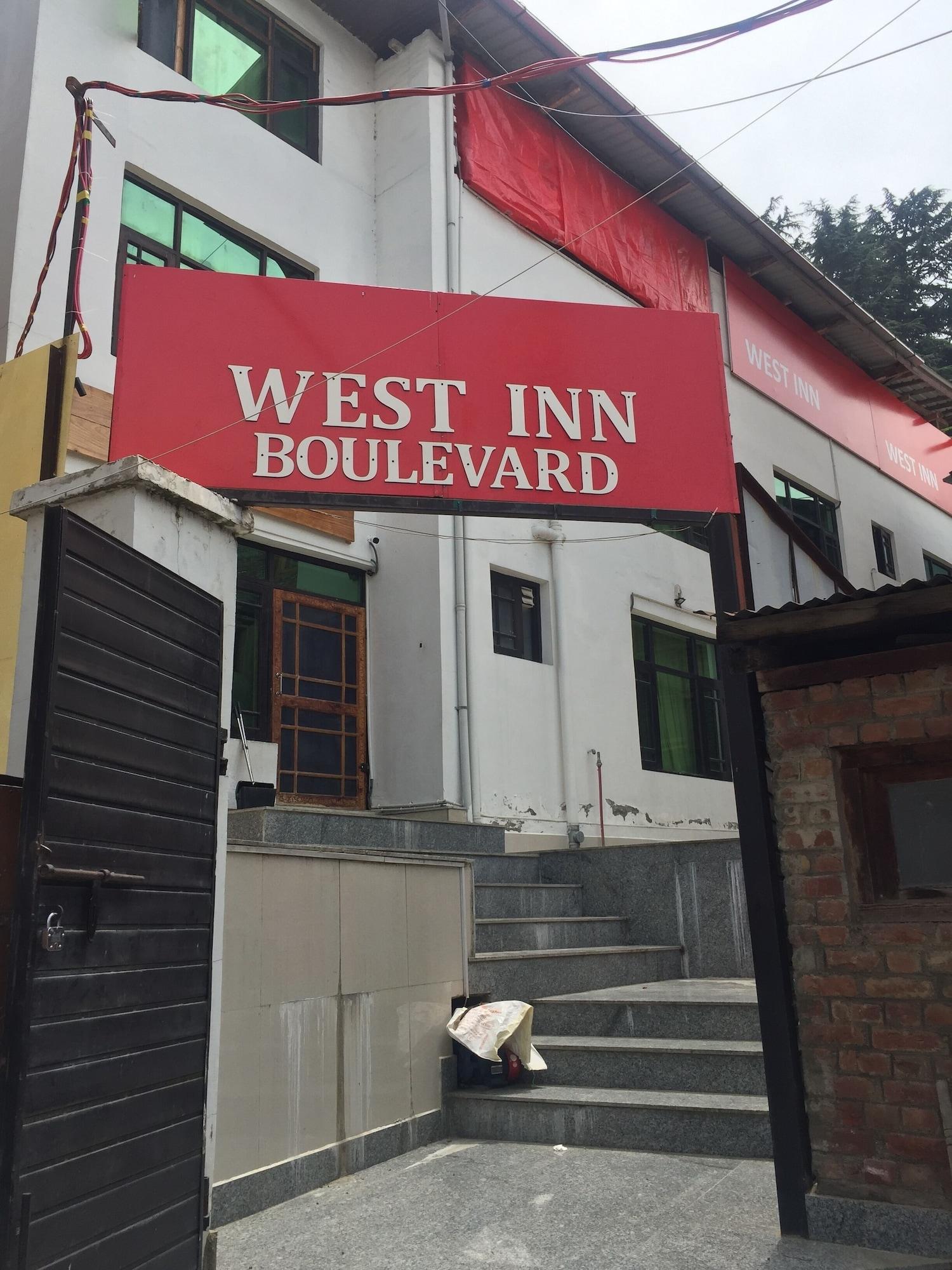 Vista Exterior Hotel West Inn