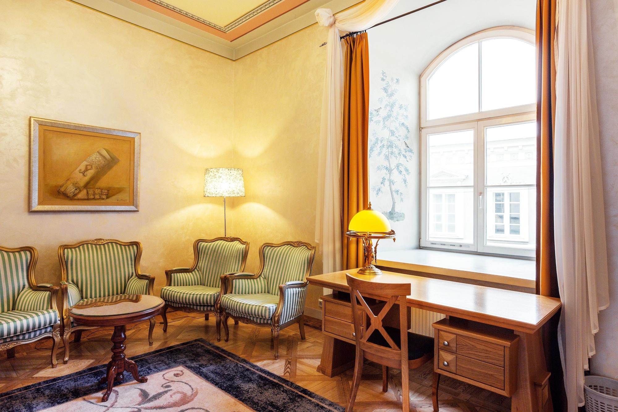 Set de Habitación Atrium Suites