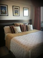 Alquiler Vacacional - Gorgeous BRIGHT big Mono studio in Fabulous Location!