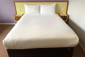 Alojamiento - Redwings Lodge Baldock