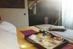 Alojamiento - The Opera Hotel