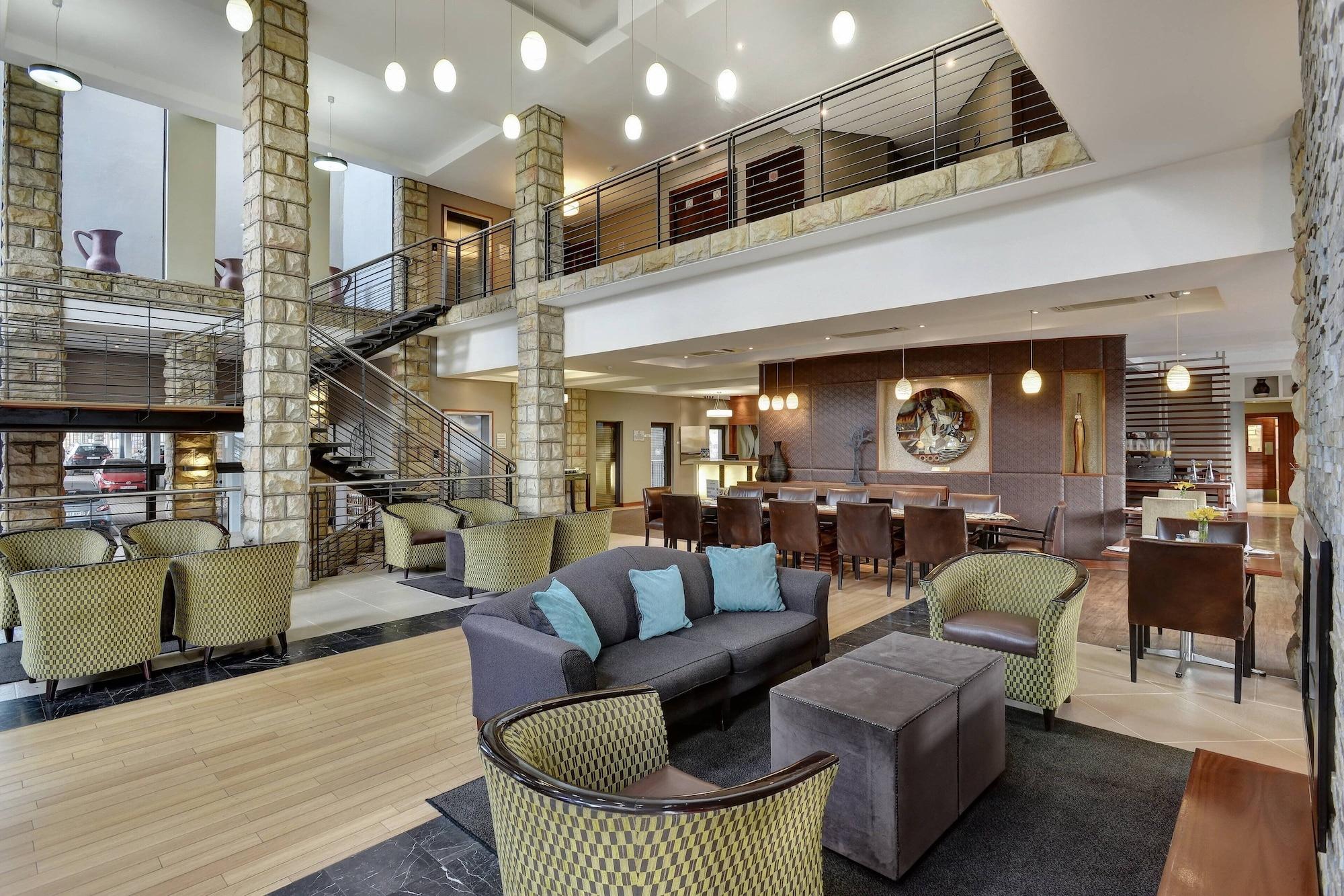 Vista Lobby Protea Hotel by Marriott Clarens