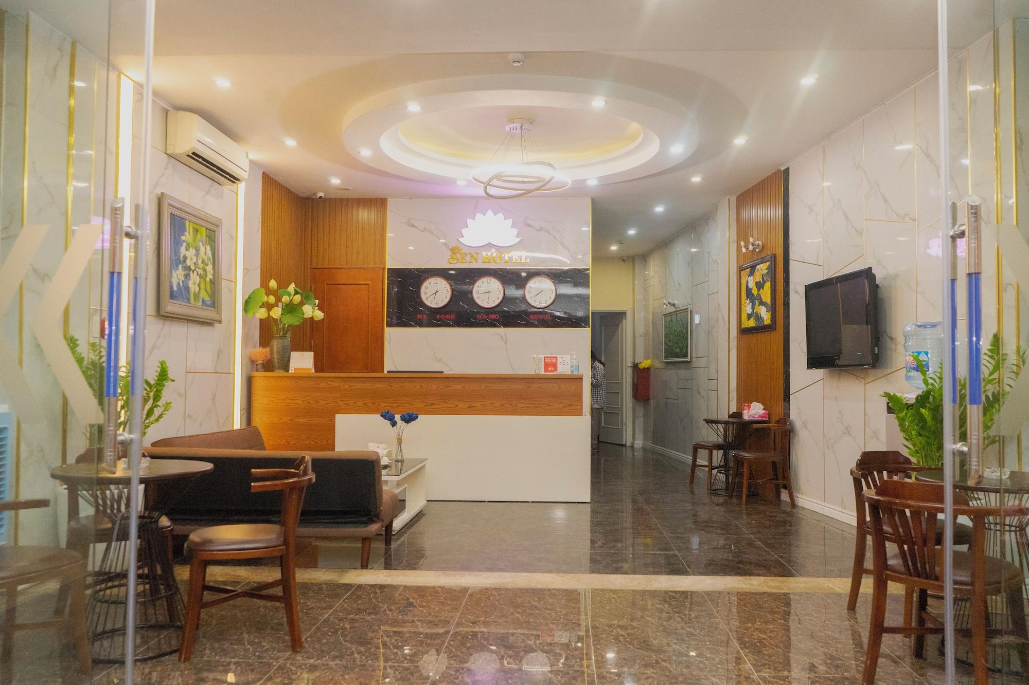 Varios Sen Hotel My Dinh Song Da
