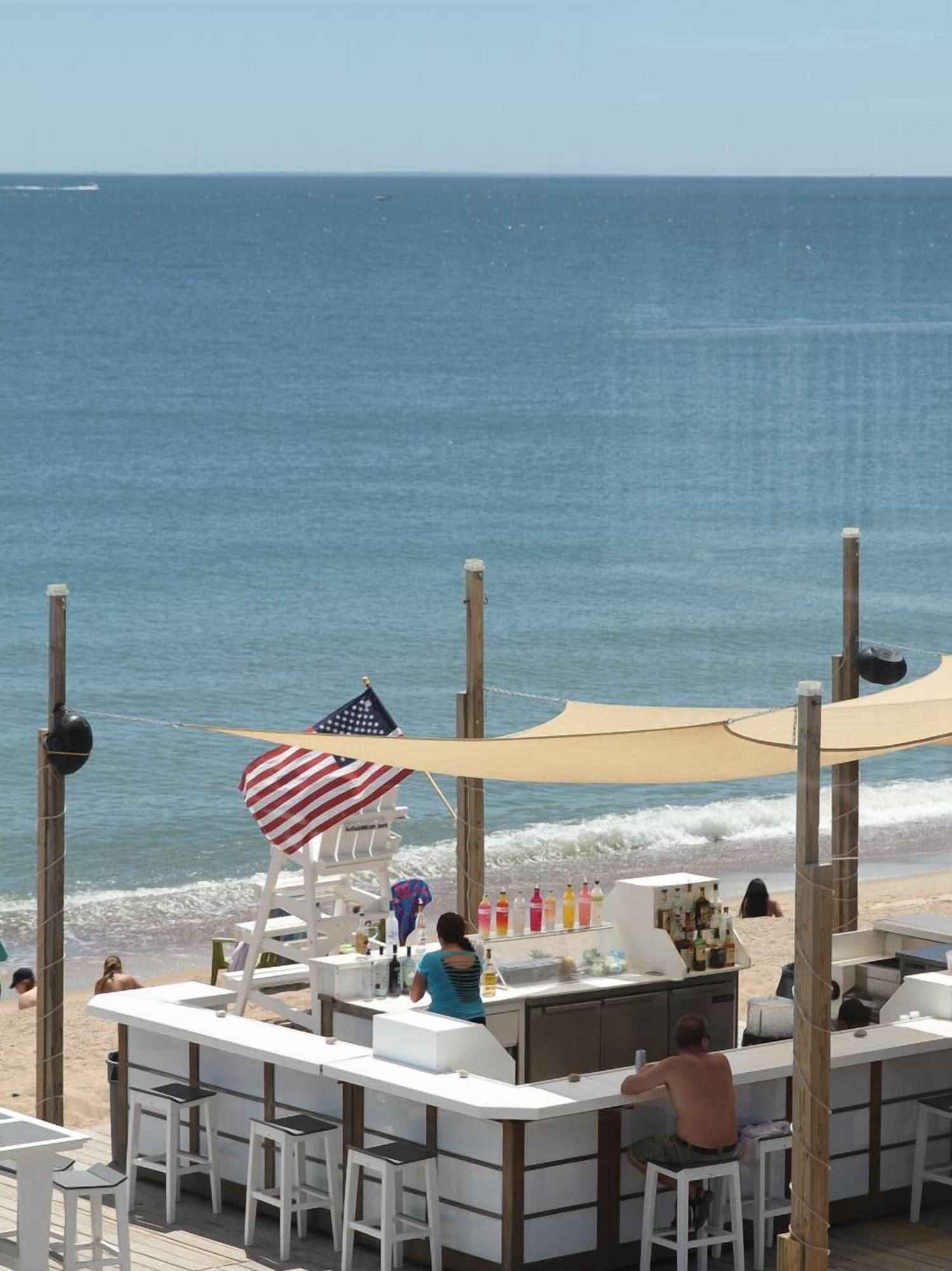 Bar/Salón Sandy Shore Motel