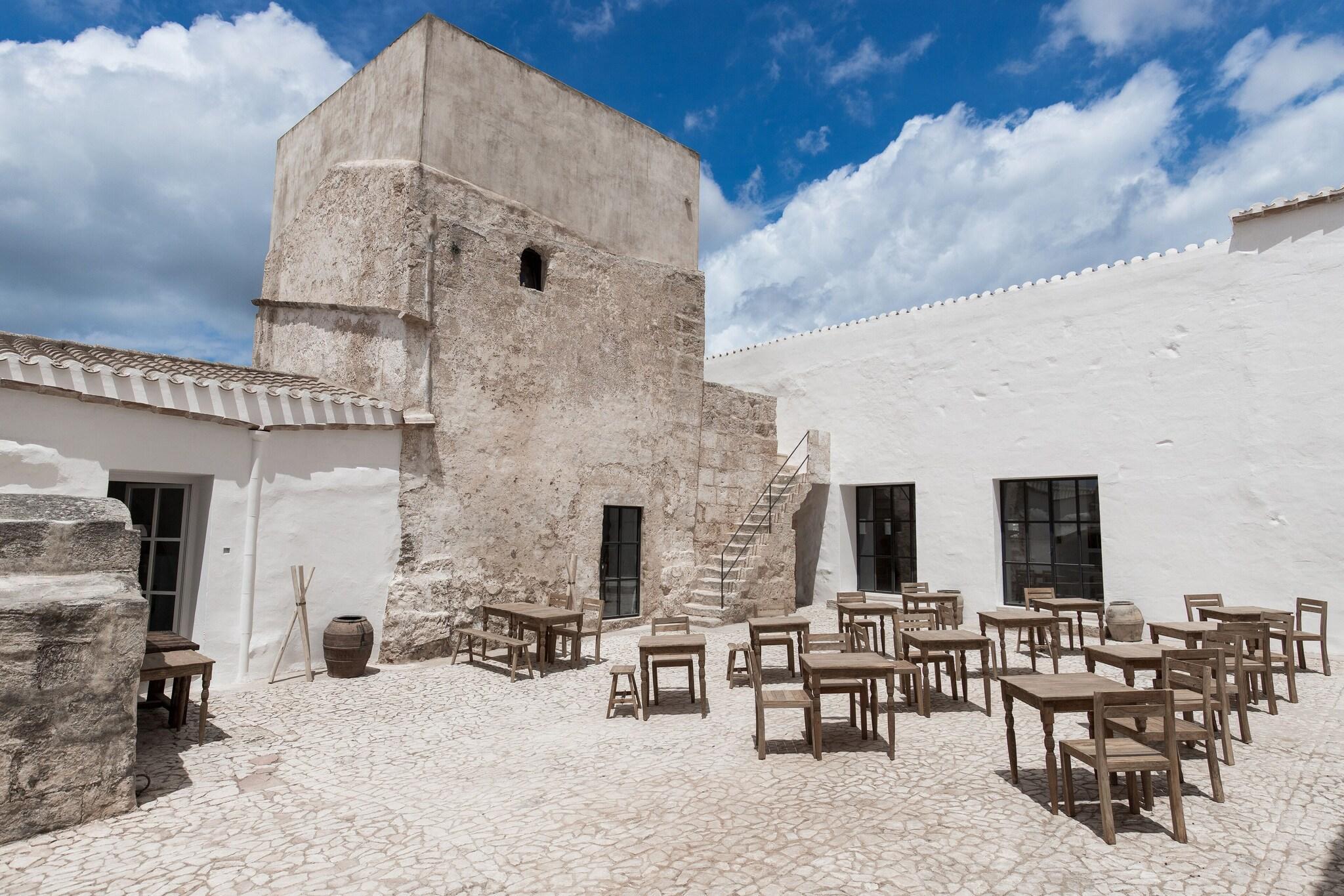 Vista Exterior Torre Vella Fontenille Menorca - Relais & Châteaux