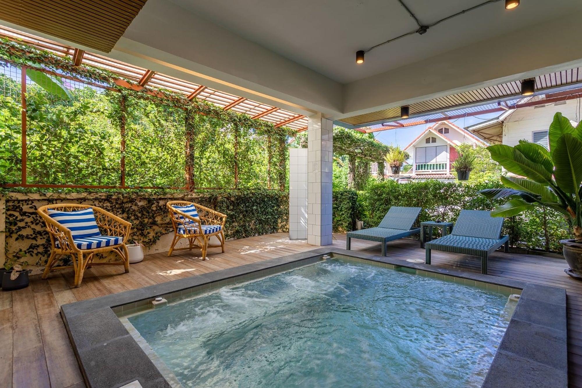 Varios Aonang Guesthouse