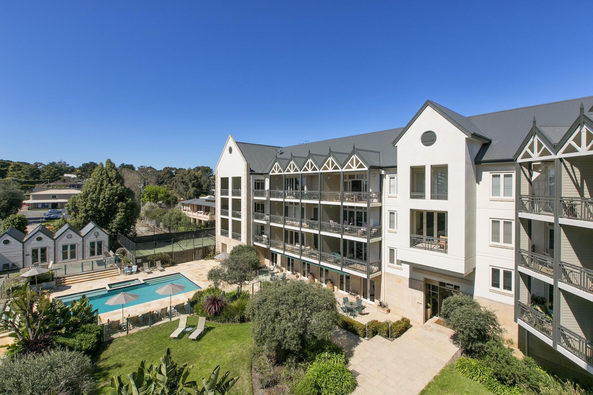 Vista Exterior Portsea Village Resort