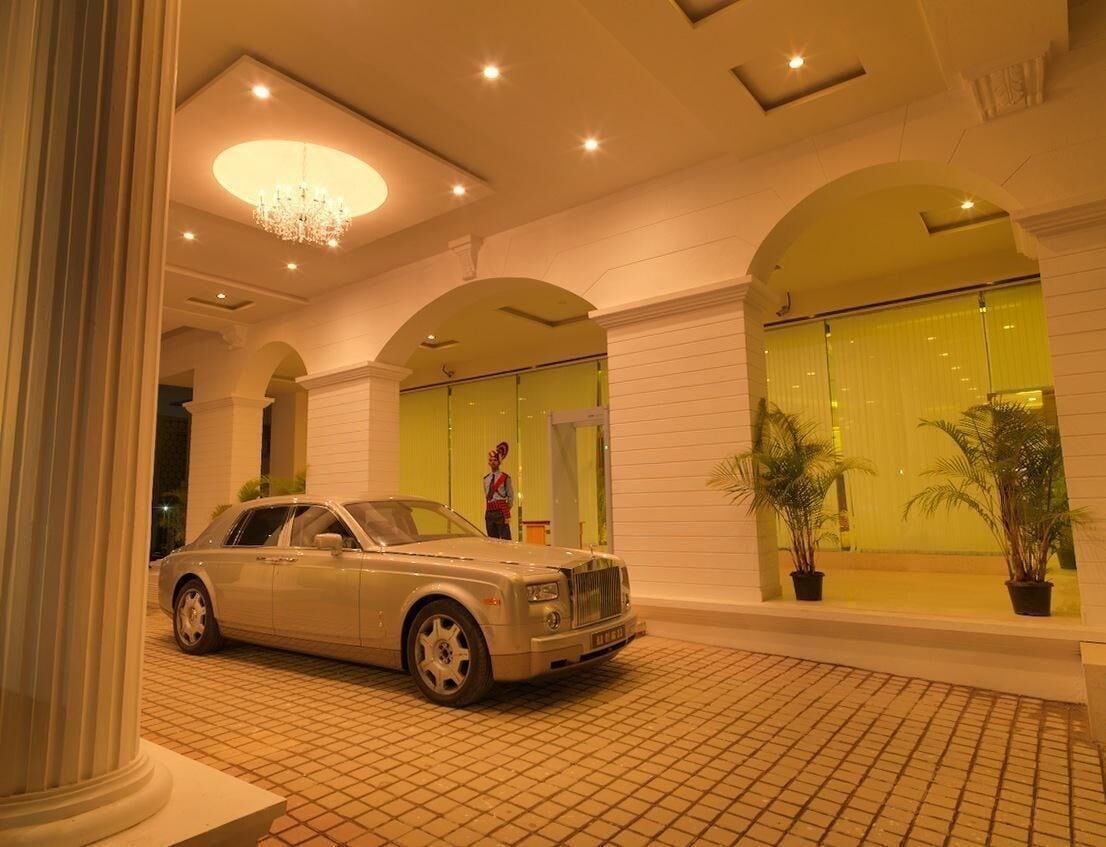 Vista Lobby Royal Orchid Central