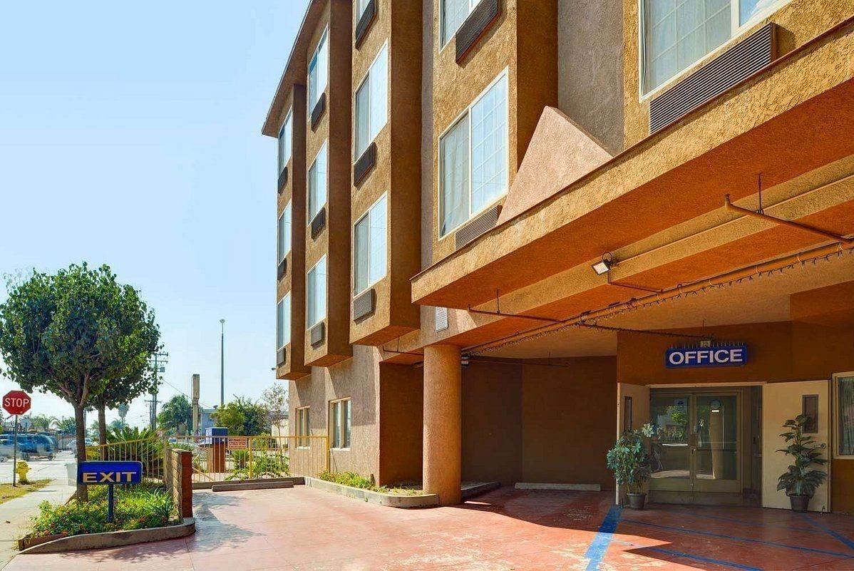 Varios H3 Inn & Suites - LAX Airport - Los Angeles