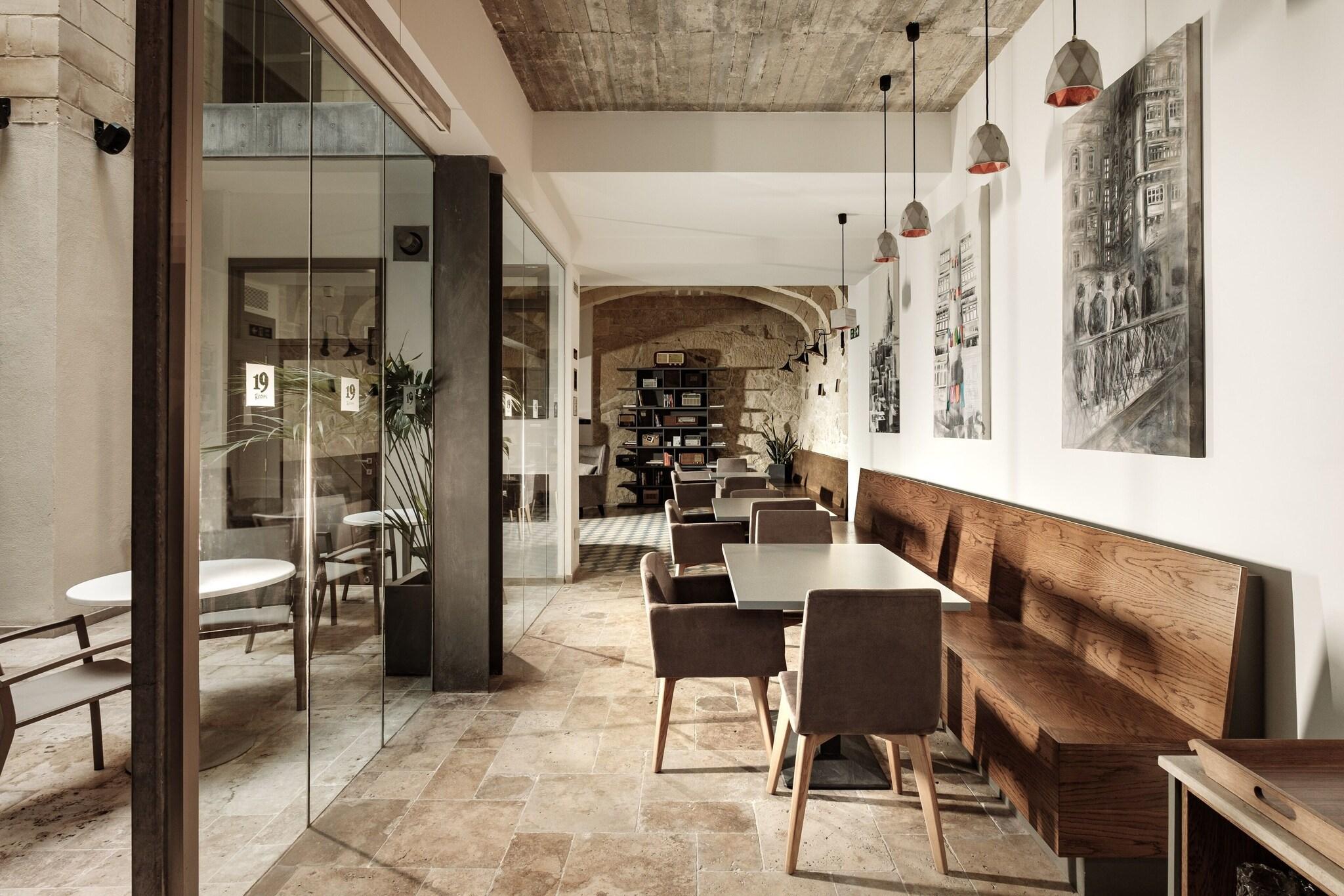 Restaurant 19 Rooms