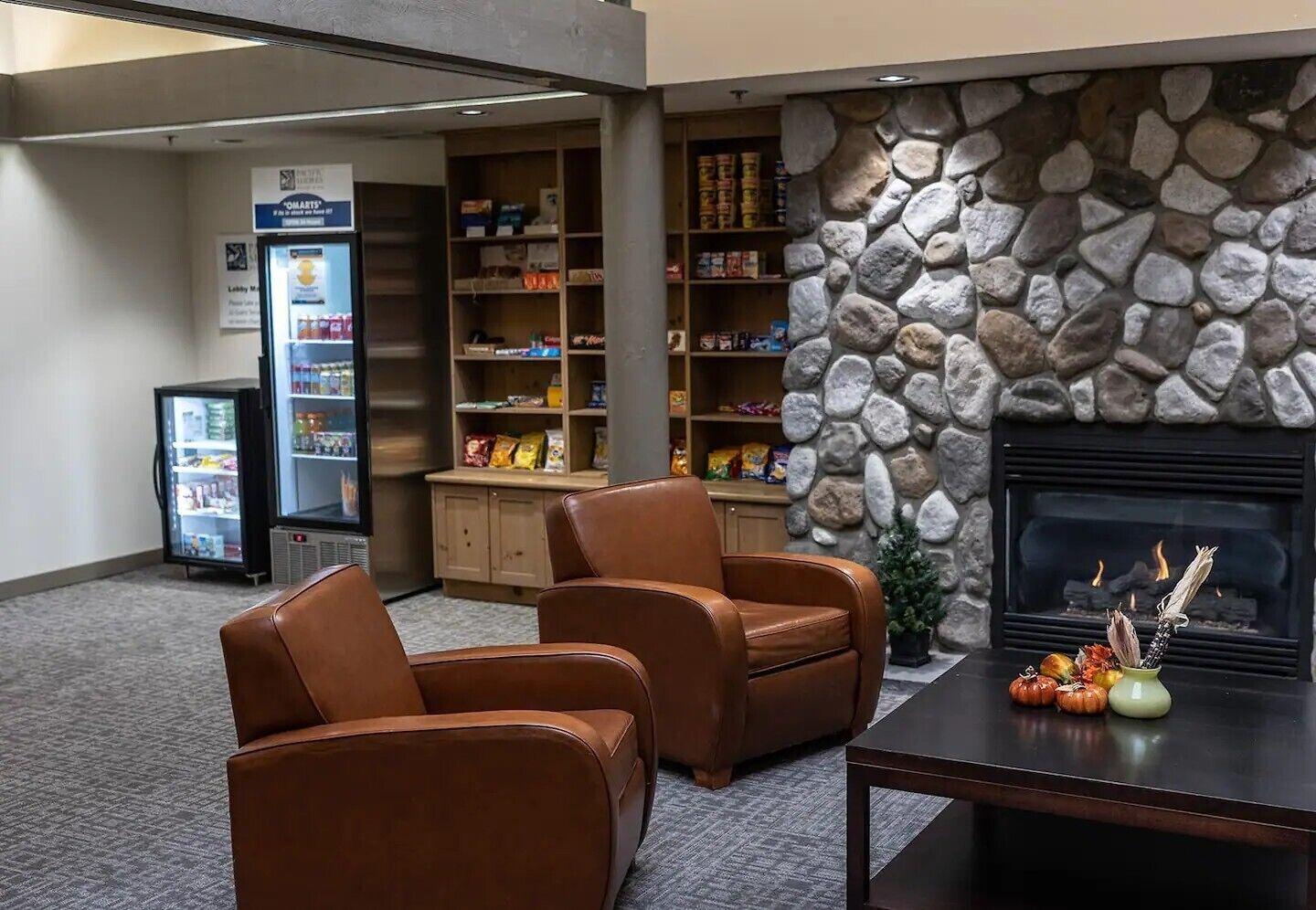 Vista Lobby Pacific Shores Resort & Spa