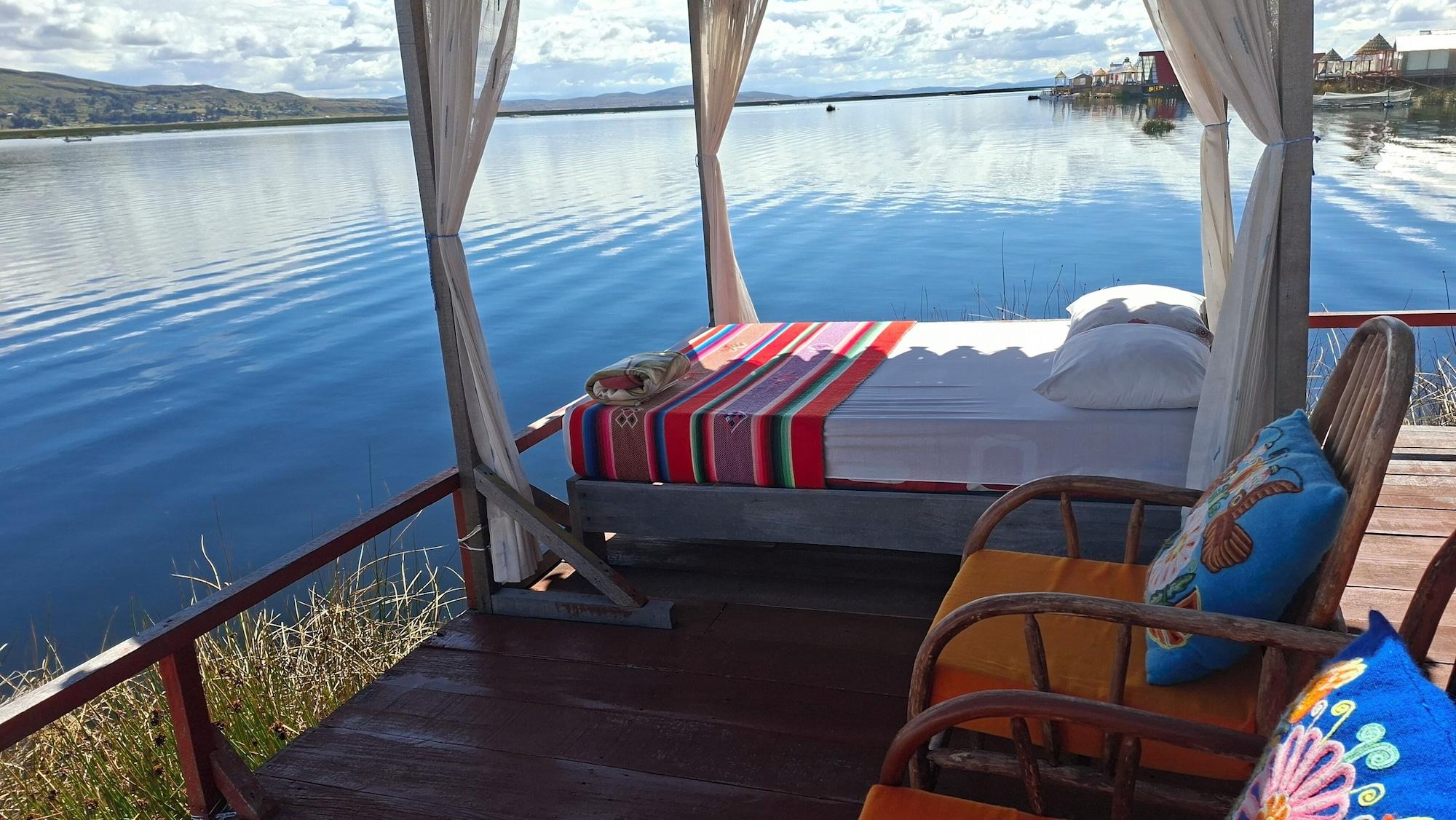 Equipamiento de Habitación Uros Khantati - Lago Titicaca