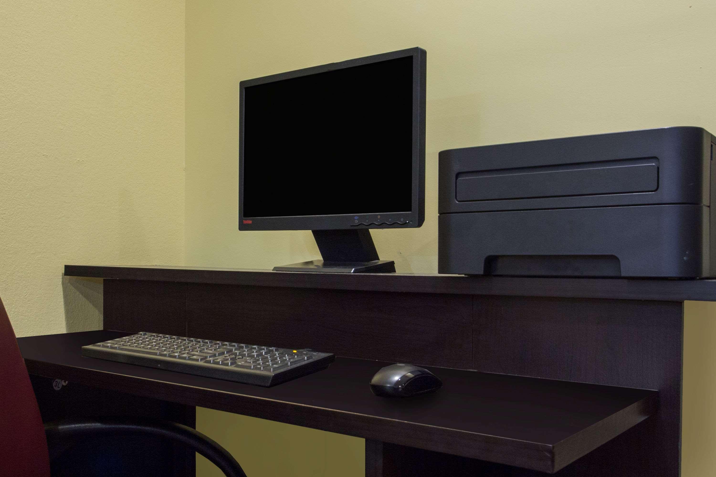 Centro de Negocios Days Inn By Wyndham Austin
