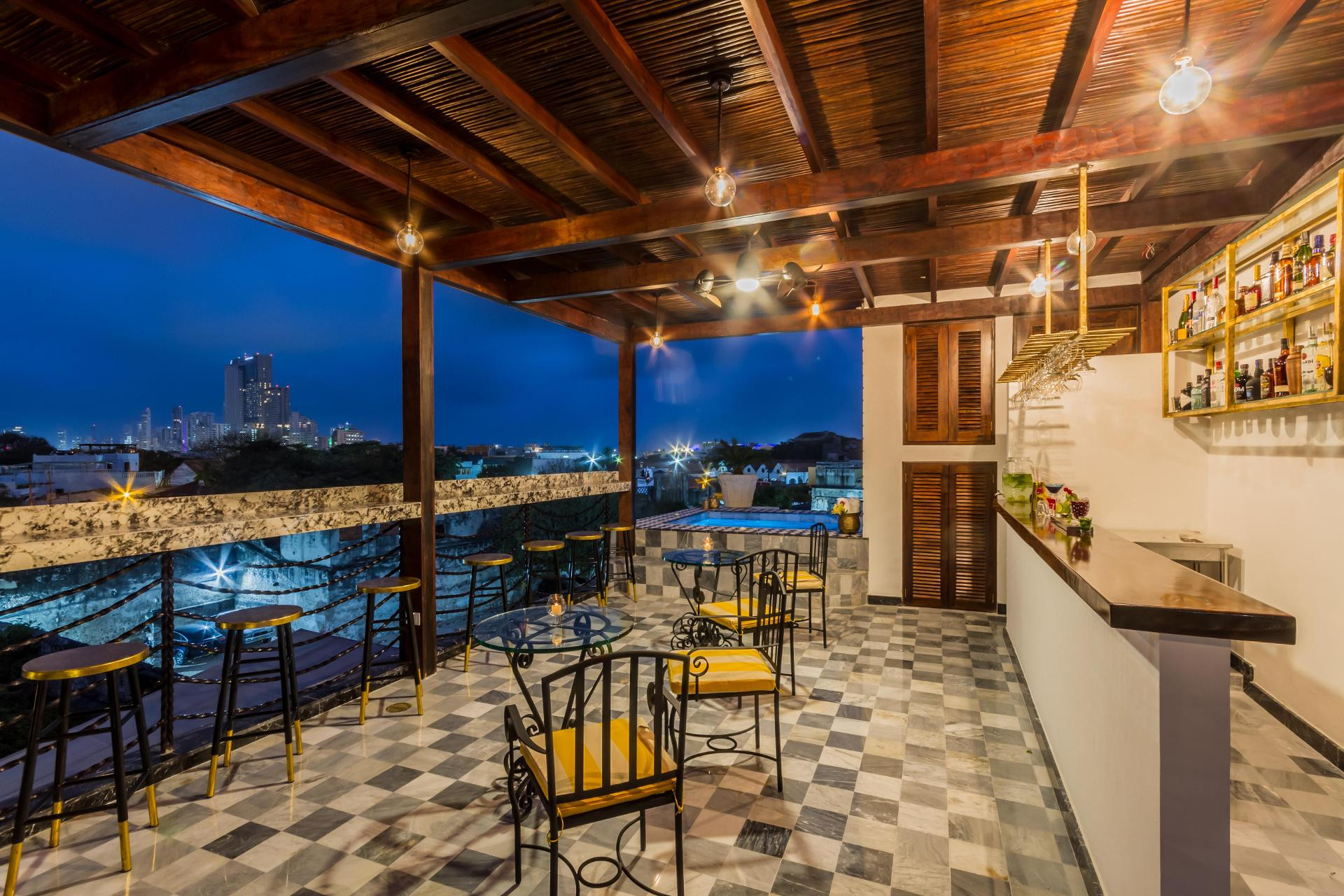 Varios Hotel Monaguillo de Getsemani