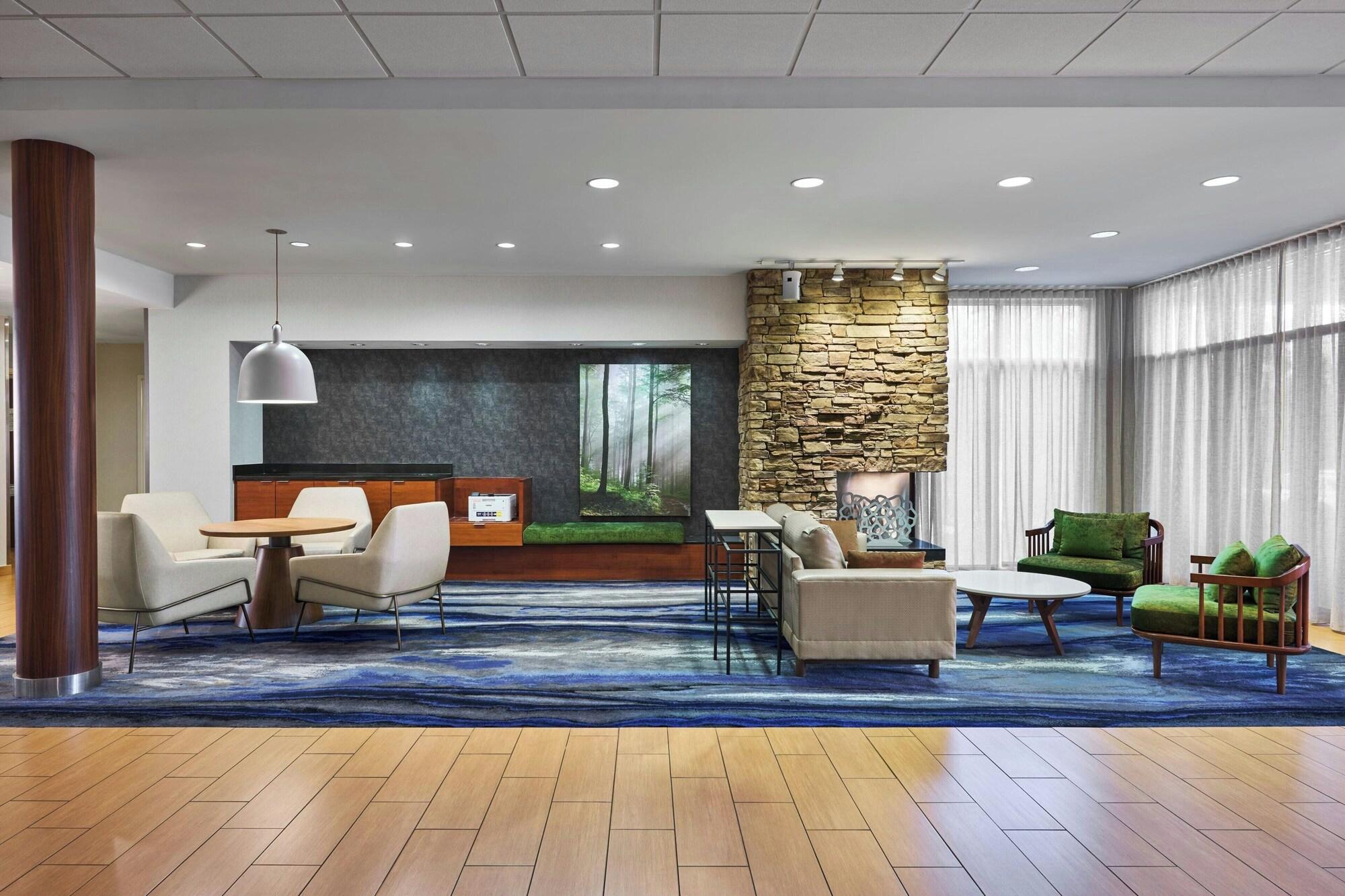 Vista Lobby Fairfield by Marriott Inn & Suites Knoxville Turkey Creek