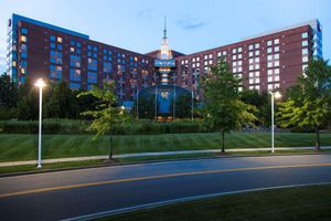 Alojamiento - Hilton Boston Logan Airport