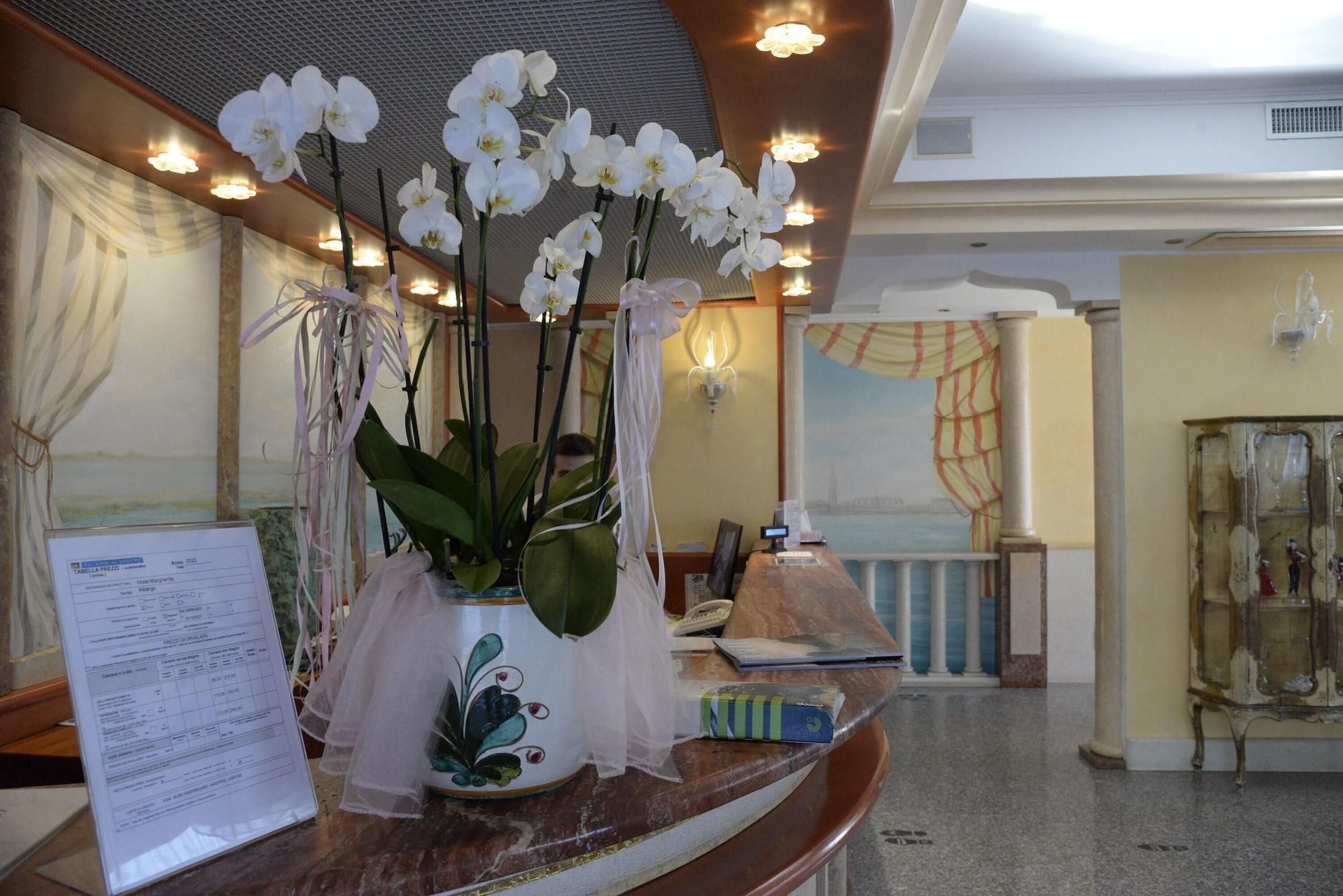 Vista Lobby Hotel Margherita