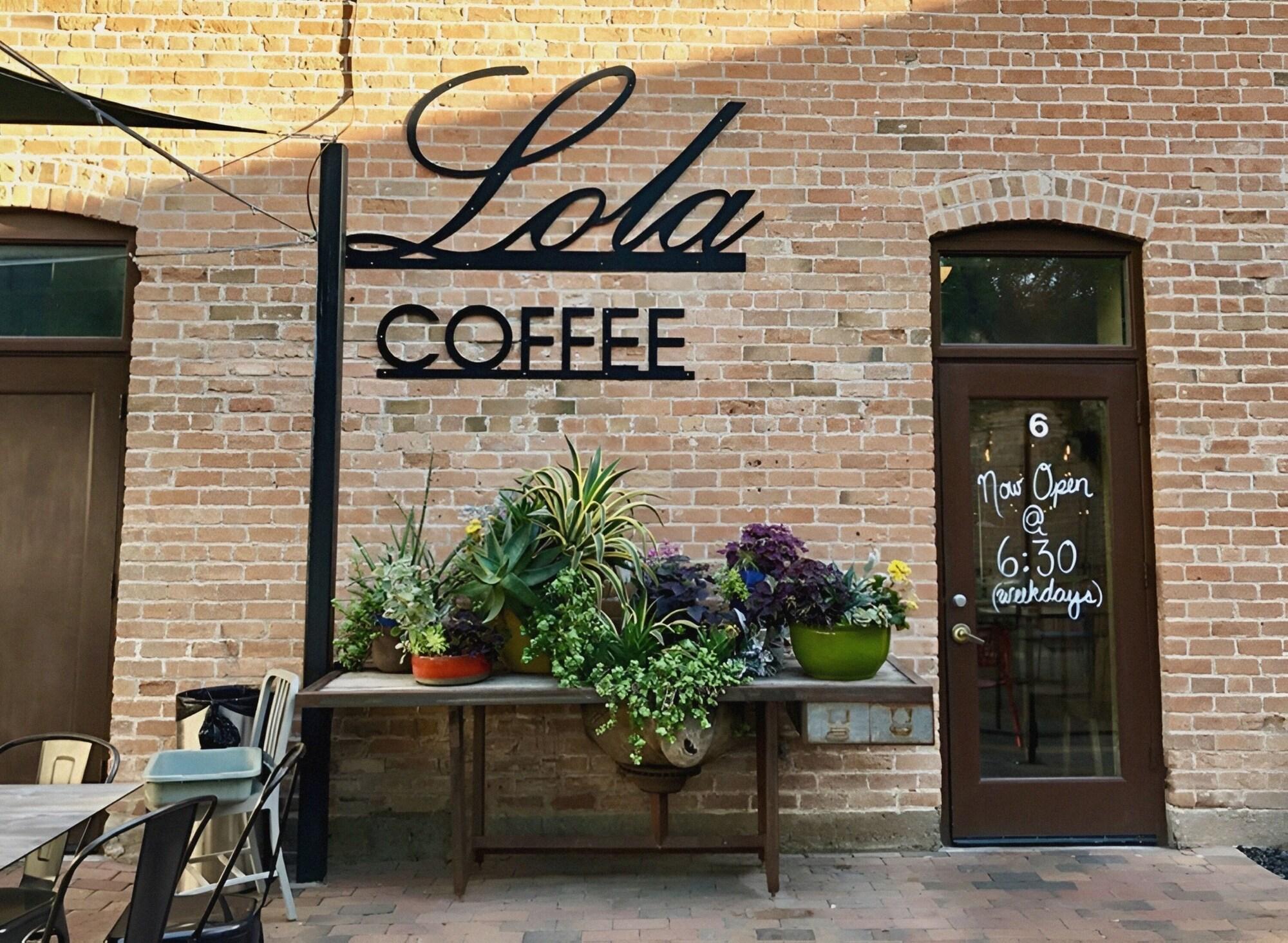 Restaurant Avalon Suites Phoenix