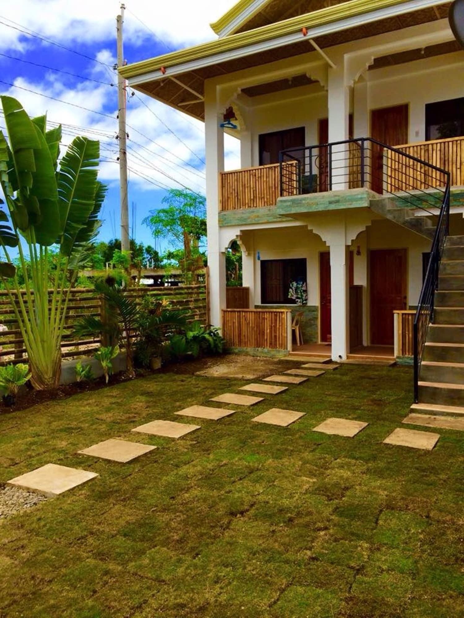 Varios John Verhel Homes and Island Tours