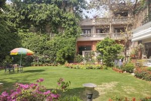 Alojamiento - The Estate Villa