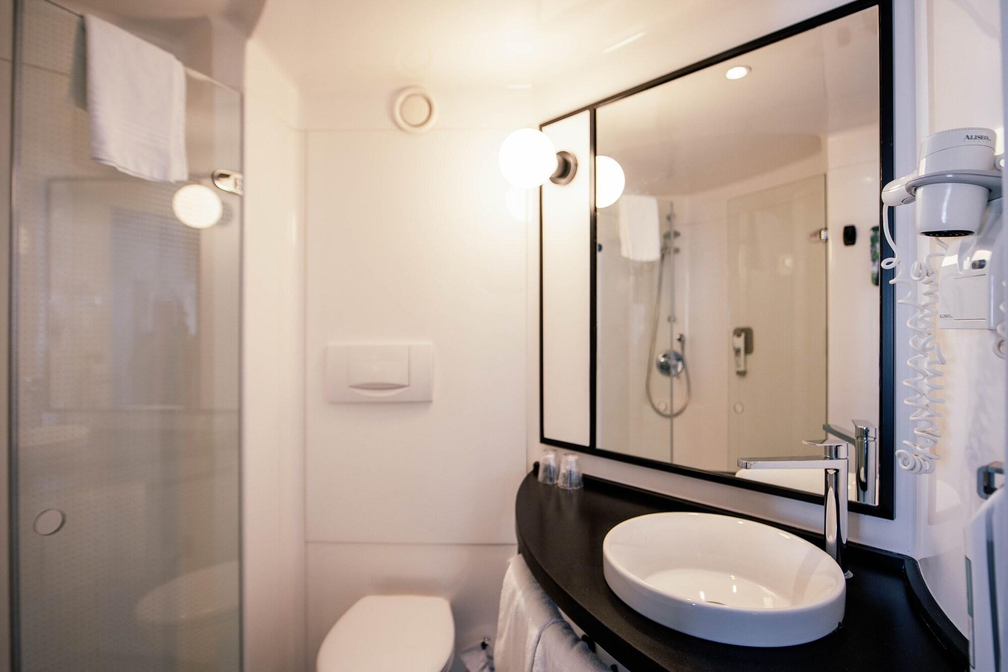 Equipamiento de Habitación ibis Barcelona Castelldefels
