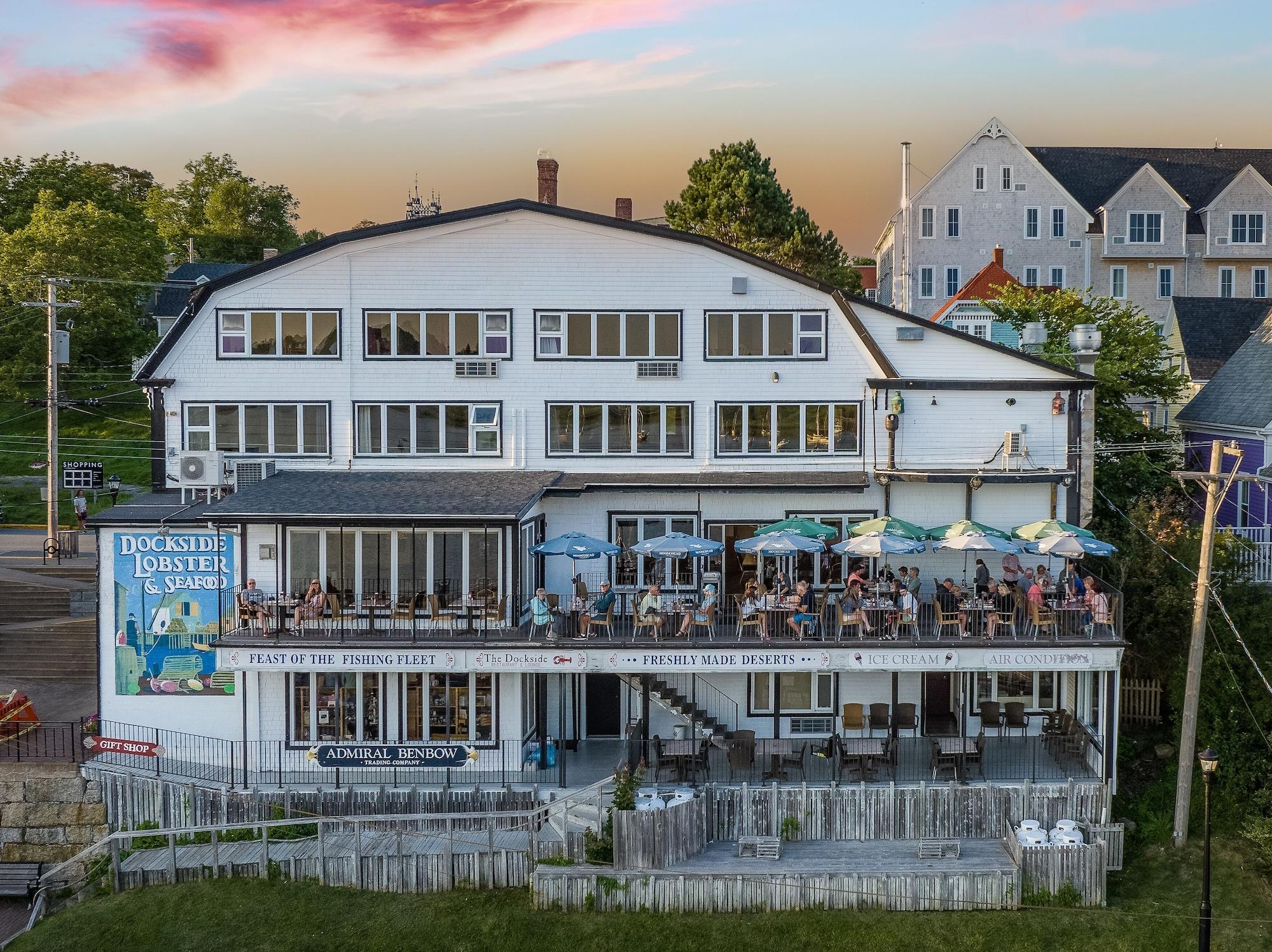 Varios The Dockside Inn & Restaurant
