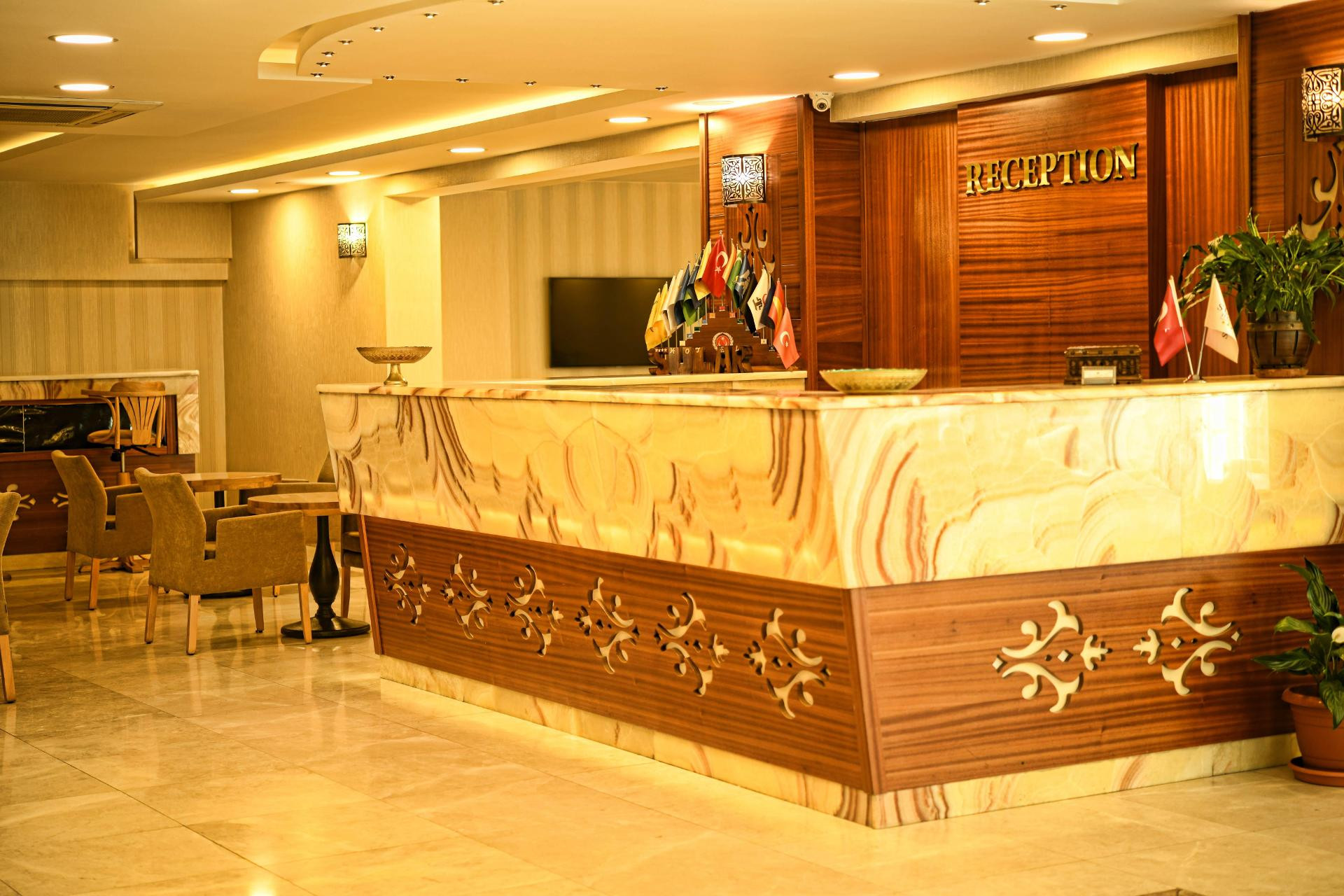 Vista Lobby Sular Hotel