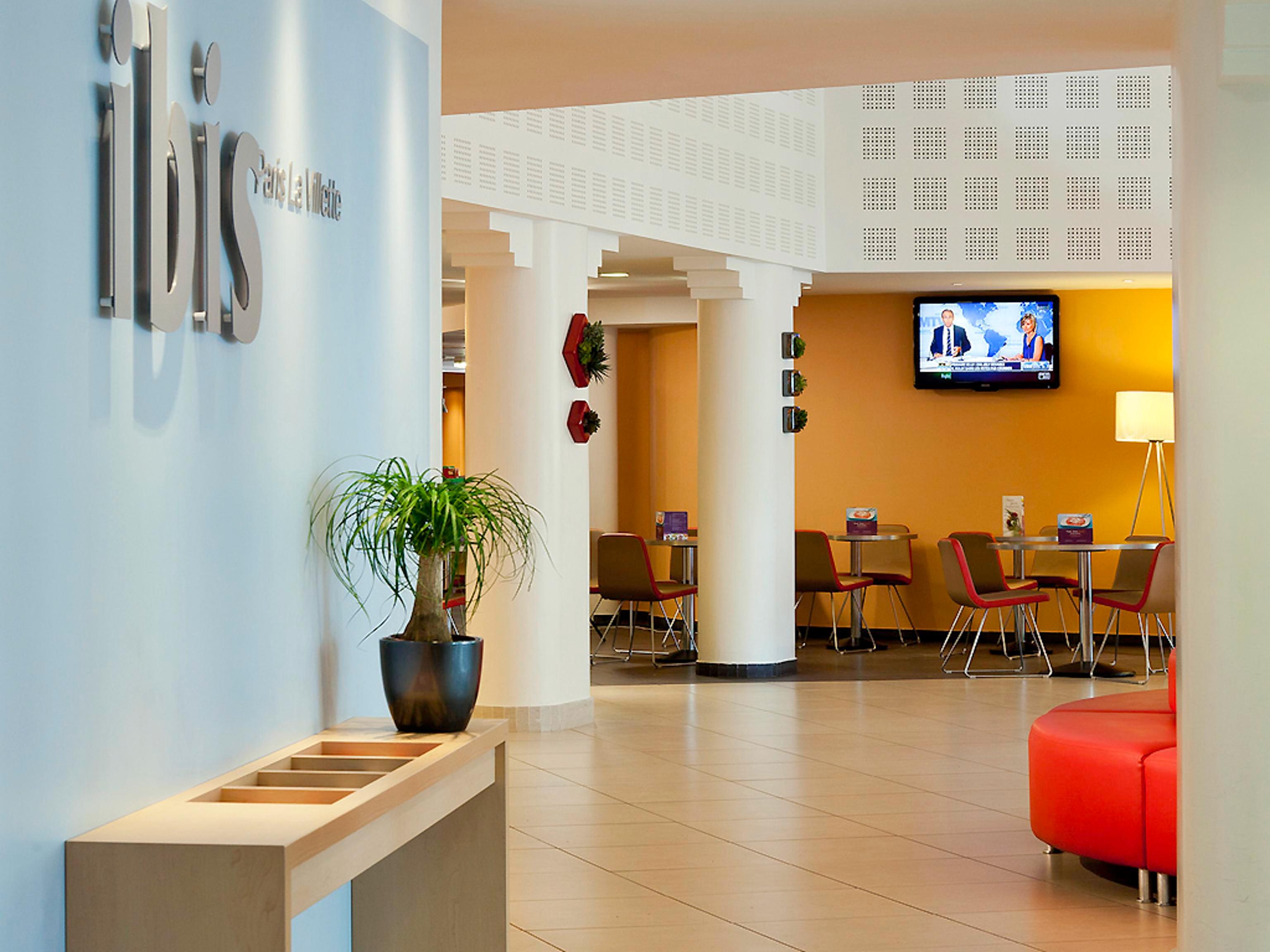 Vista Lobby ibis Paris La Villette Cité des Sciences 19ème