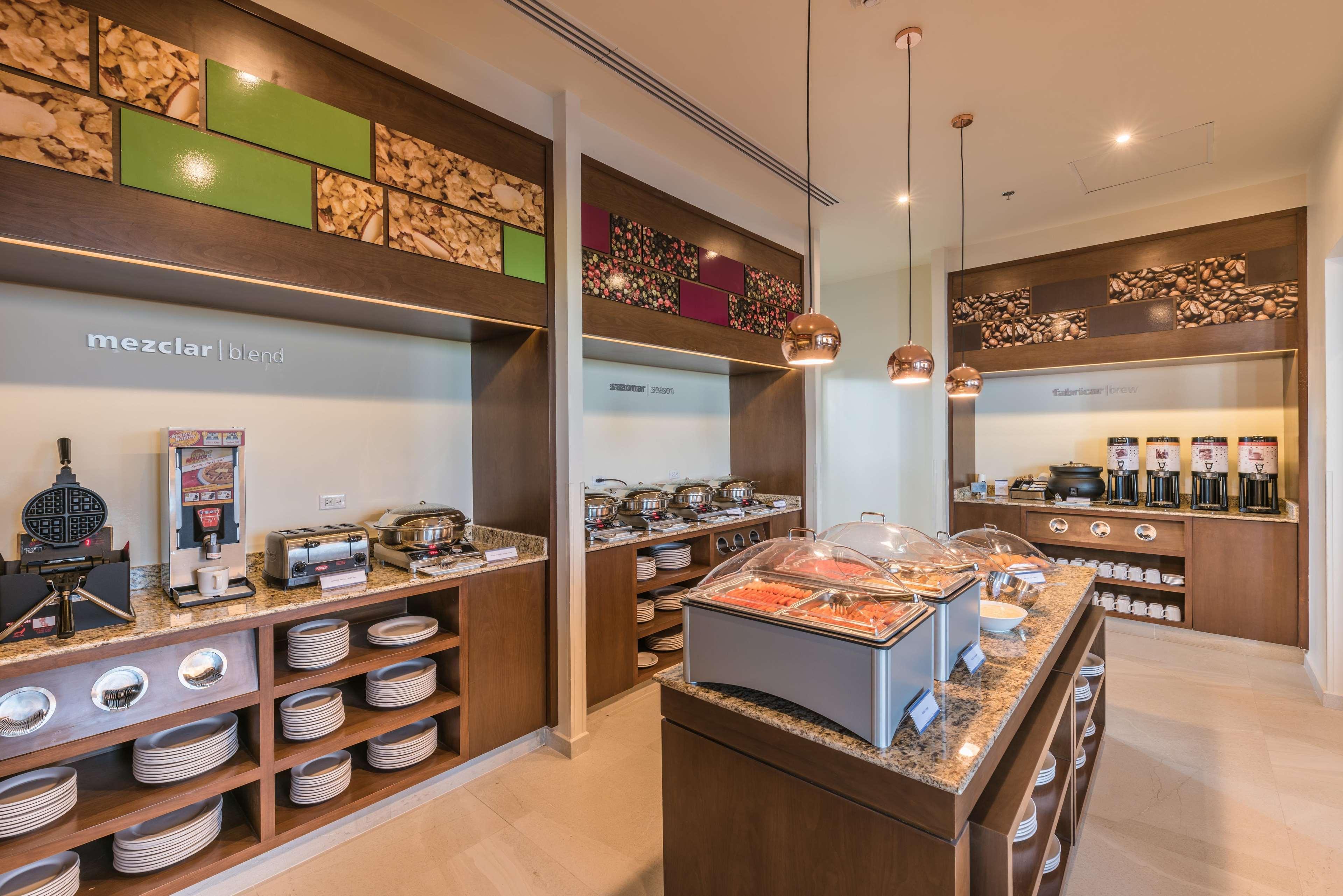 Restaurant Hampton Inn & Suites by Hilton Salamanca Bajio