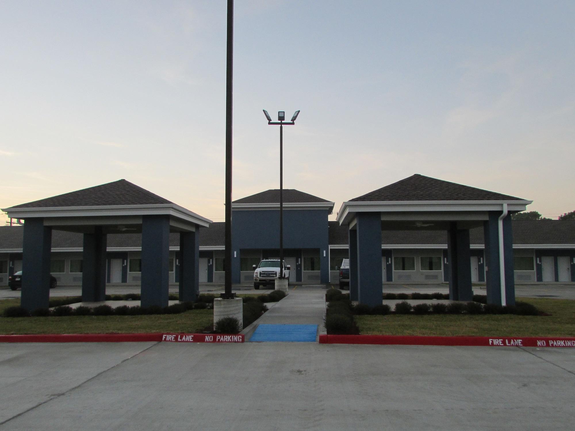 Varios Lone Star Inn