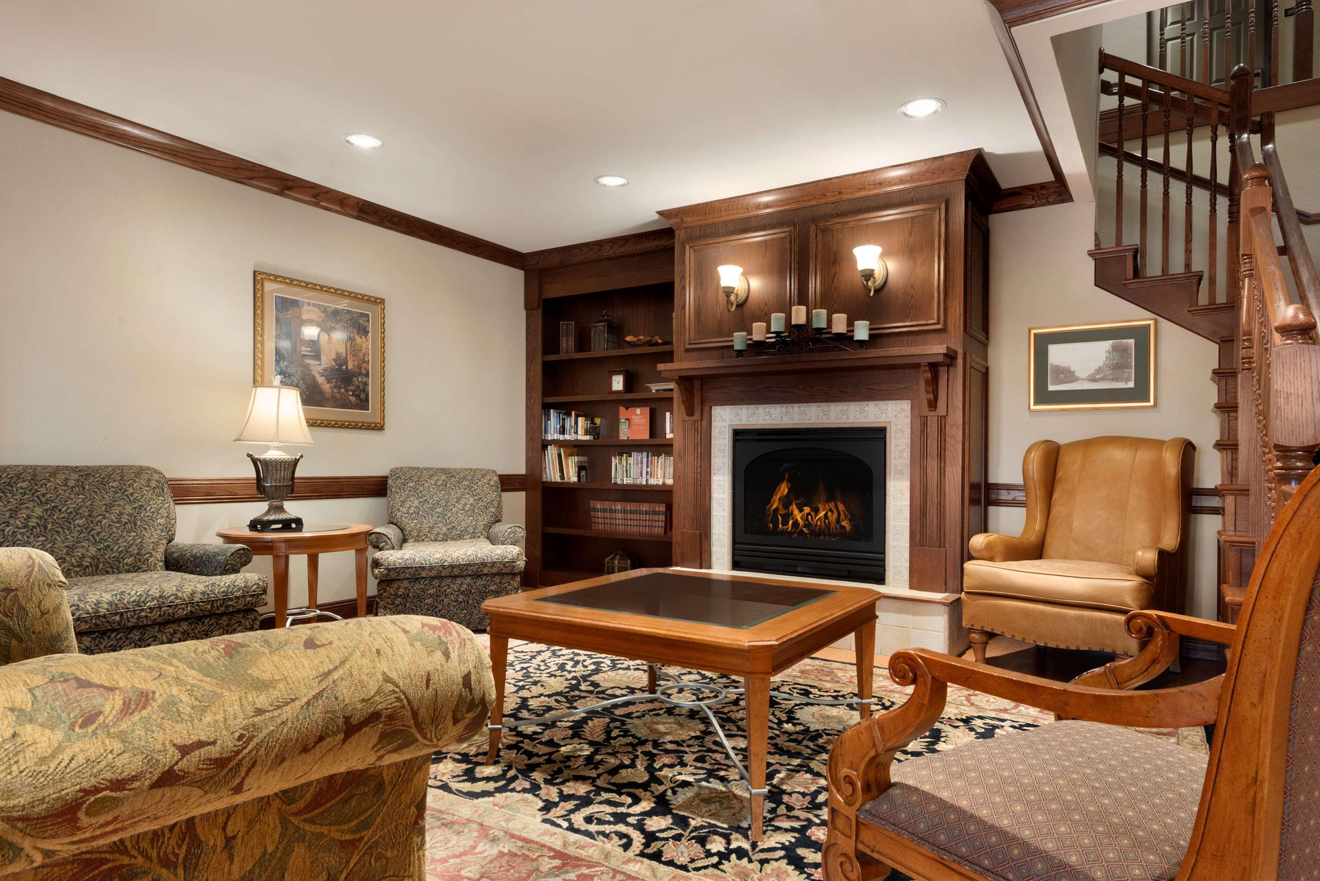 Vista Lobby Country Inn & Suites by Radisson, St. Cloud East, MN