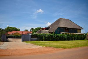 Alojamiento - African Roots Gulu